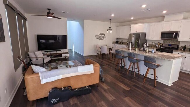 Foto del edificio - 107 Cambria Ct