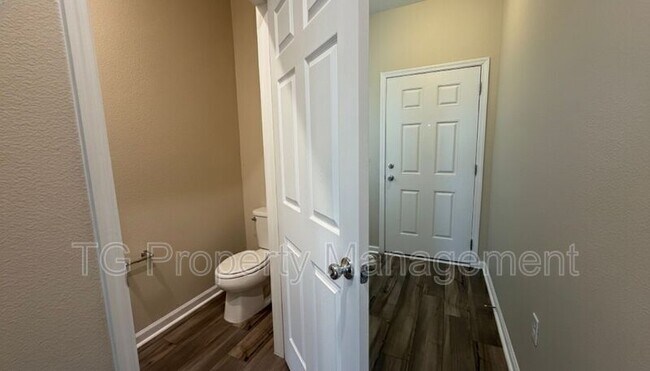 Foto del edificio - 11792 Junegrass Rd