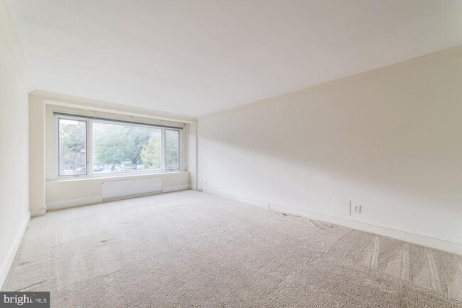 Building Photo - 2475 Virginia Ave NW