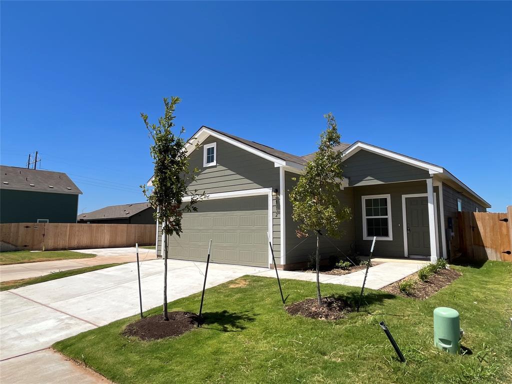 Foto principal - 312 Freshwater Dr