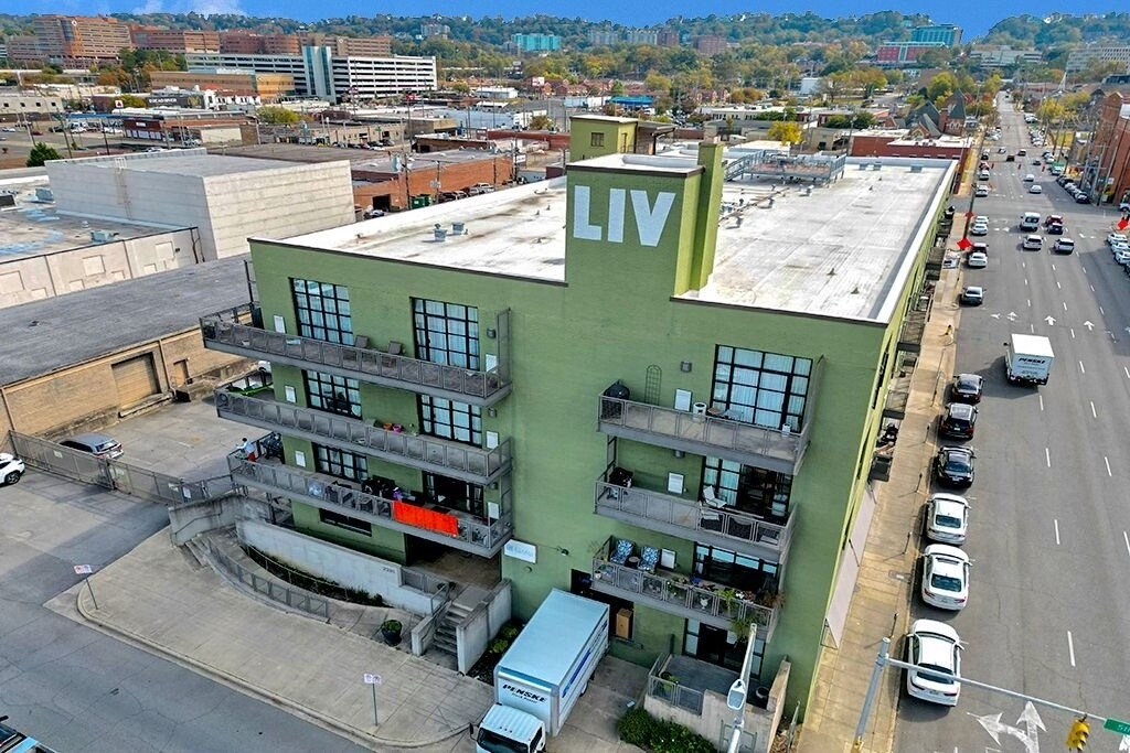 2201 5th Ave S Unit 200, Birmingham, AL 35233 Condo for Rent in