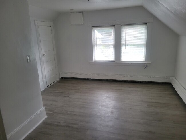 Foto del edificio - 167 Edgewood St