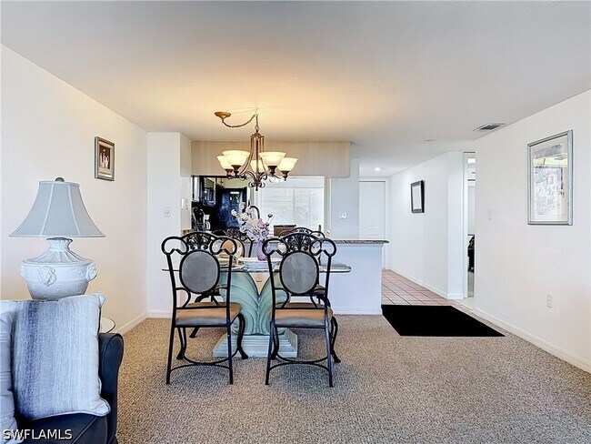 Foto del edificio - 15171 Cedarwood Ln