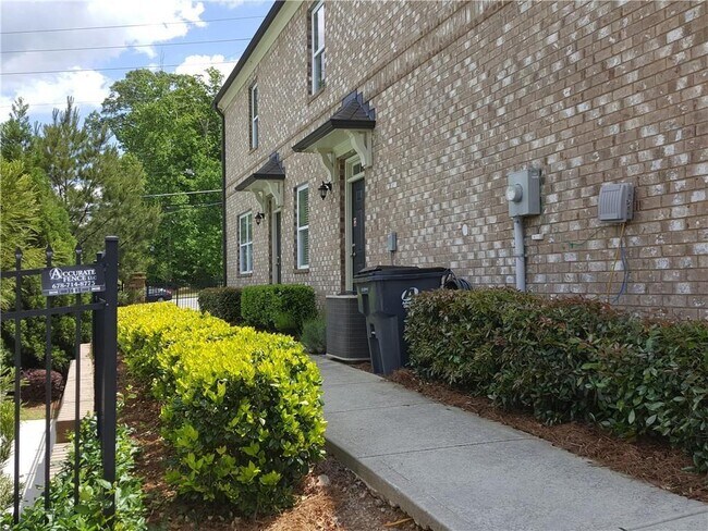 Foto del edificio - 805 Pleasant Hill Rd