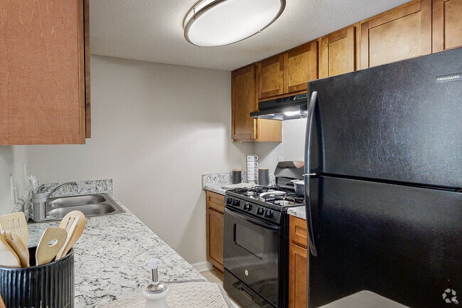 2BD 1.5BA 836SF - Portofino Apartments