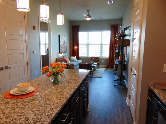 Large Kitchen with Pantry - Promontory I