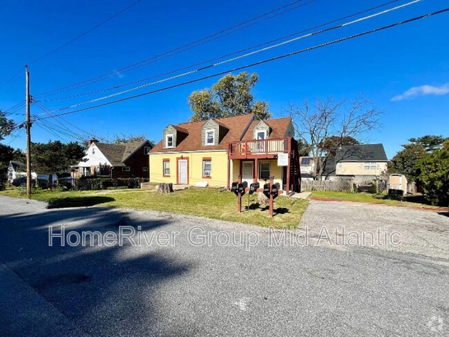 Building Photo - 1208 Daniels Ave