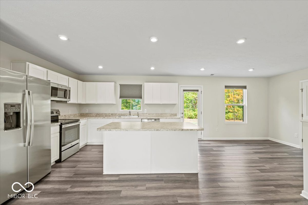 Foto principal - 3068 Thorpe St