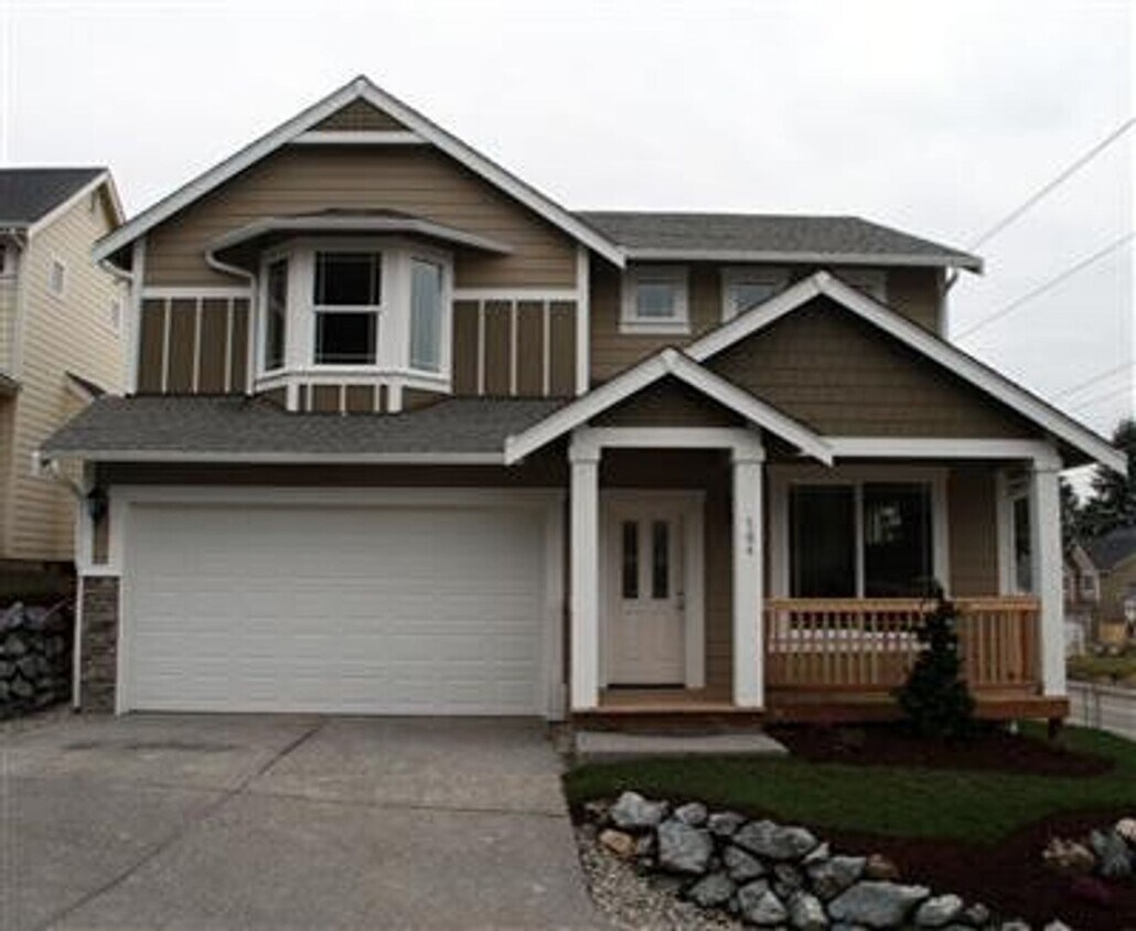 Primary Photo - Beautiful 4 Bedroom Home in Tumwater Landing