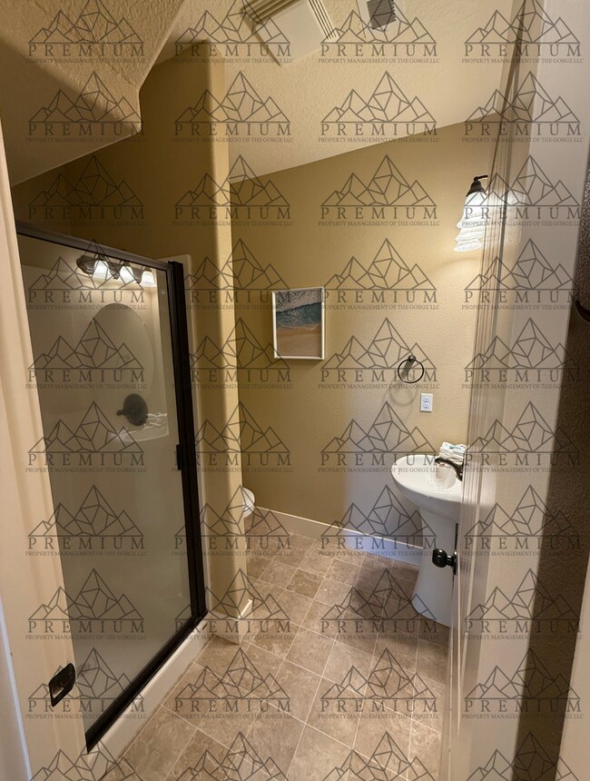 Foto del edificio - 3 Bedroom 4 Bathroom - Hood River