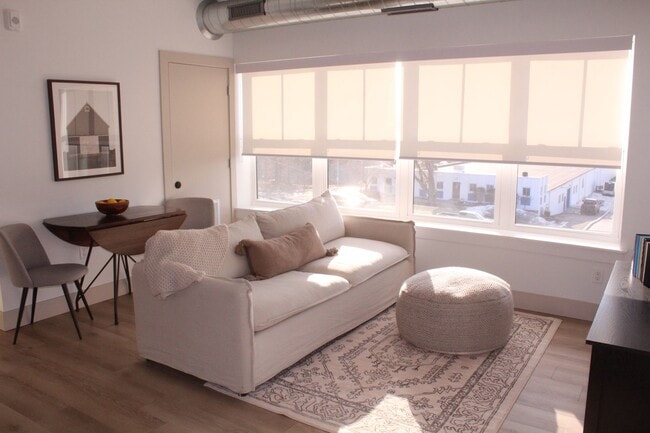 Interior Photo - The Jordan
