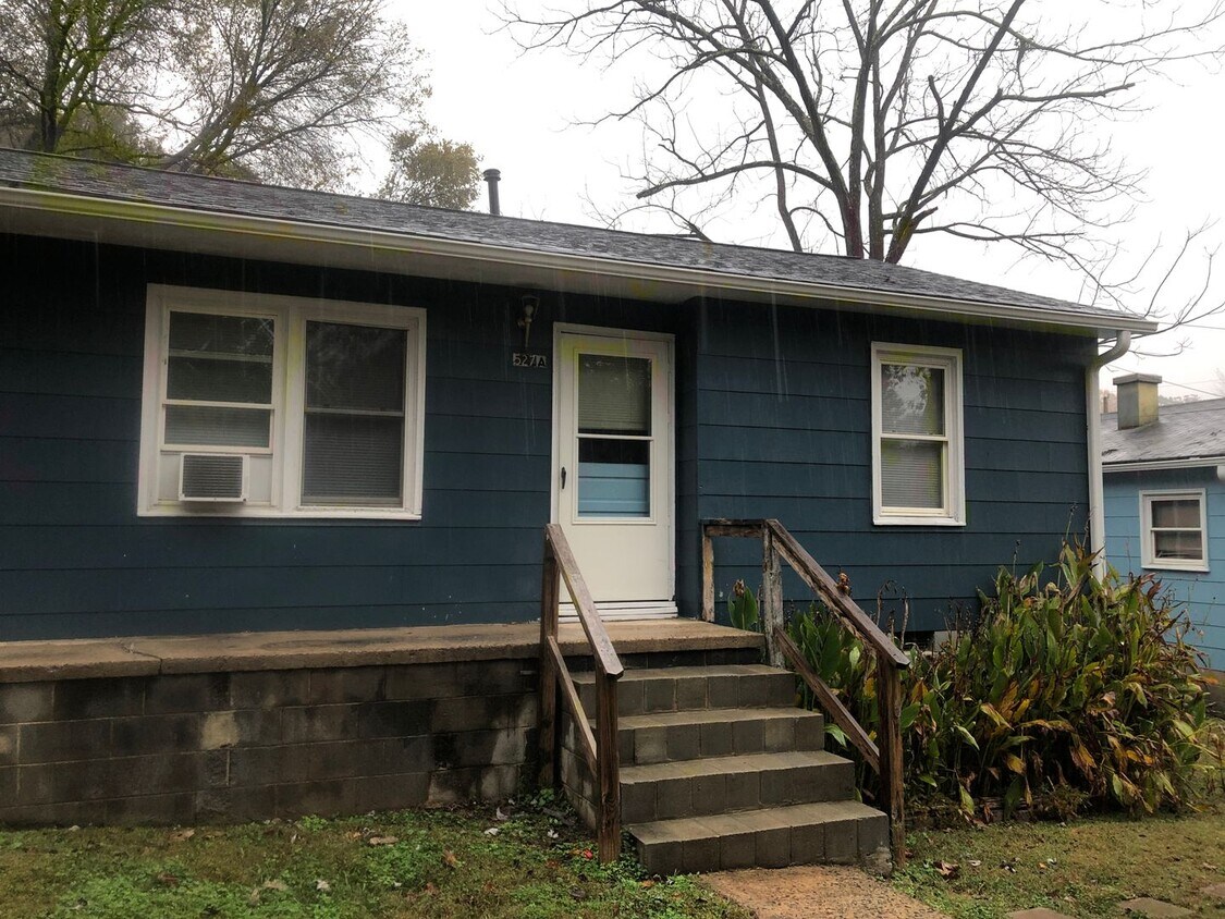 527 Herms Ave, Mount Holly, NC 28120 House Rental in Mount Holly, NC