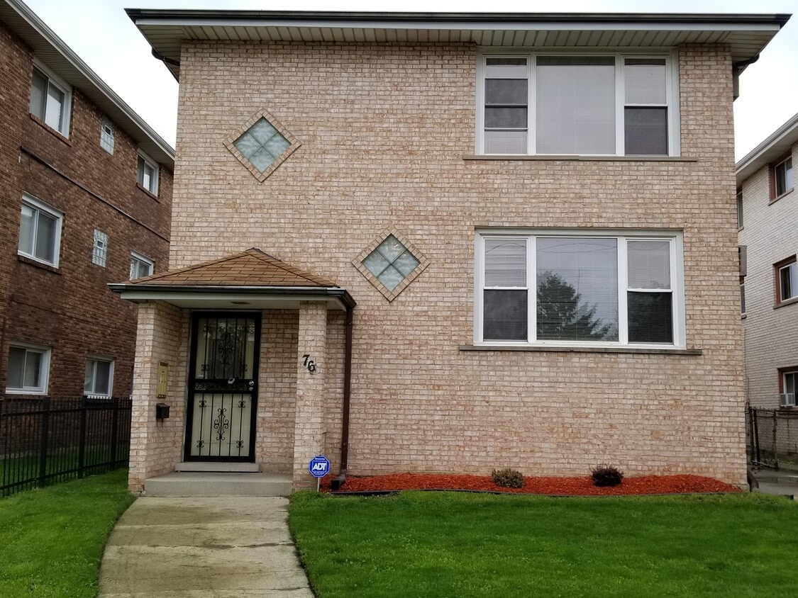Primary Photo - 76 Yates Ave