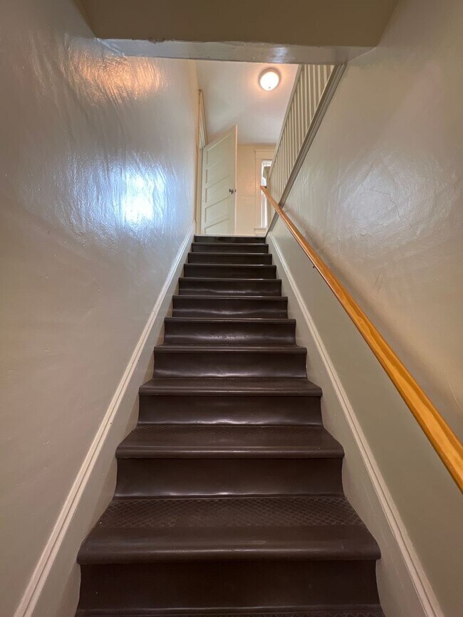 Foto del edificio - Two Bedroom apartment near engineering and...