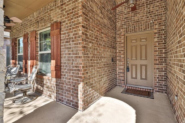 Building Photo - 8458 Coral Cove Pass Ln