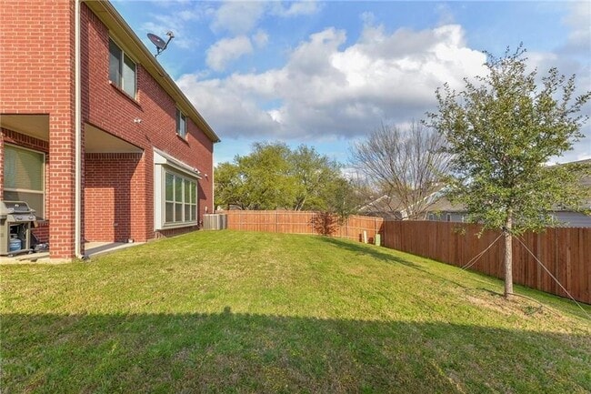 Building Photo - 112 Ridgewood Dr