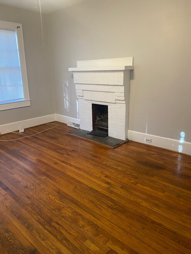 Foto del edificio - 2103 Marion St