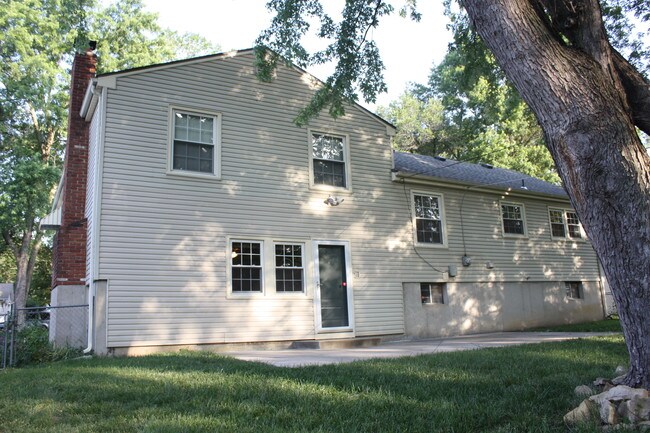 Foto del edificio - 9211 Westbrooke Dr