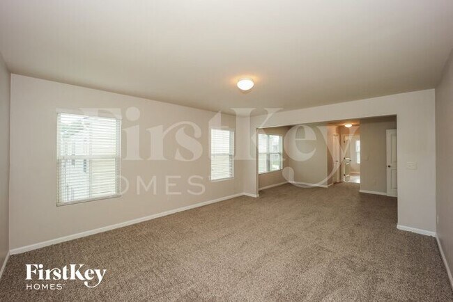 Building Photo - 988 Lilfield Lane