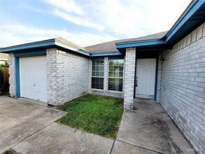 Building Photo - 4208 Flamingo Ave