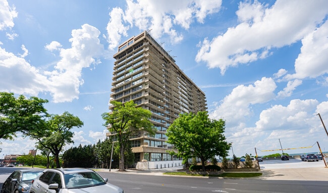 Building Photo - 600 Admiral Blvd