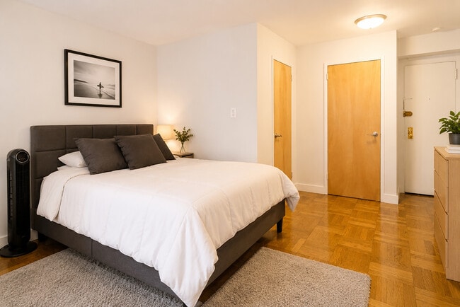 Foto del edificio - 233 E 70th St