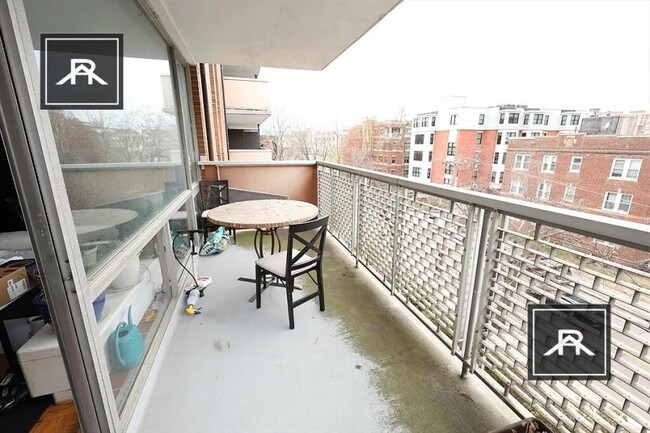 Foto del edificio - 1 bedroom in Brookline MA 02446