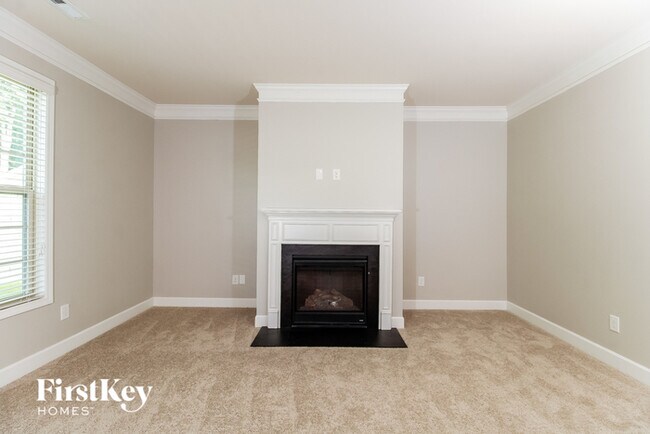 Foto del edificio - 307 Summerwalk Rd