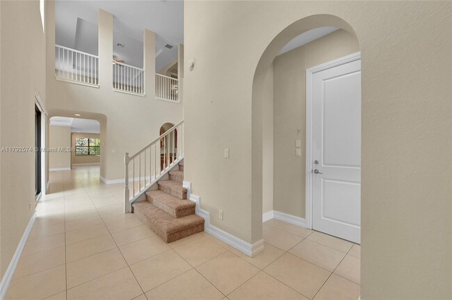 Building Photo - 9365 Solstice Cir