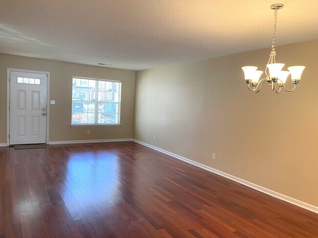 Building Photo - 1160 Parsons Pl