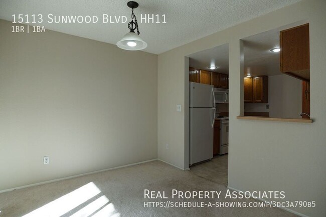 Foto del edificio - 15113 Sunwood Blvd
