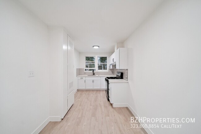 Foto del edificio - 1136 S Sherbourne Dr