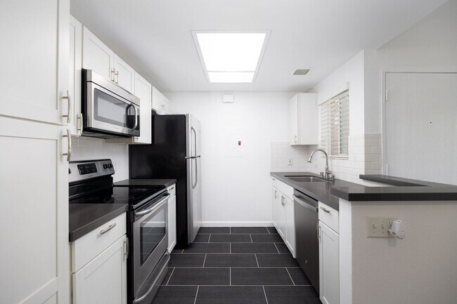 Building Photo - Super cute 1 bedroom/1 bathroom for rent i...