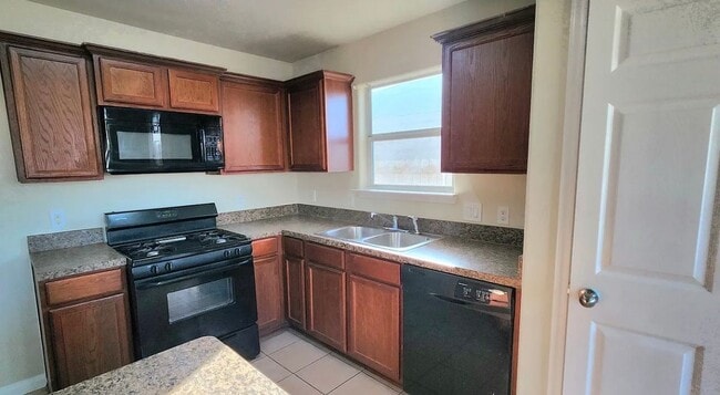 Foto del edificio - 712 Lazy Crest Dr