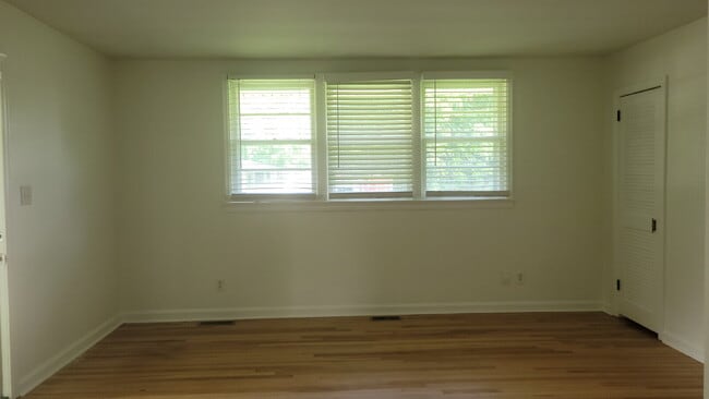 Foto del edificio - "2-Bedroom Retreat with Located in the 5 Points area of Huntsville!"