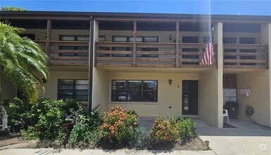 Building Photo - 8 Quails Run Blvd