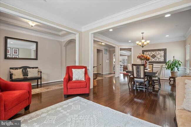 Building Photo - 9147 Maytide St