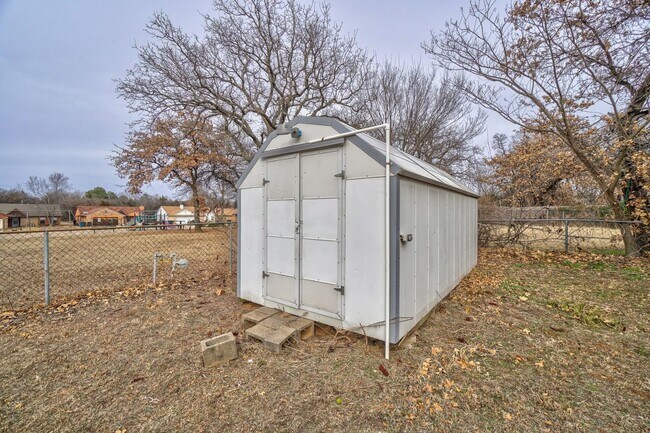 Foto del edificio - 3 Bedroom 2 Bath Home in Midwest City! Mov...