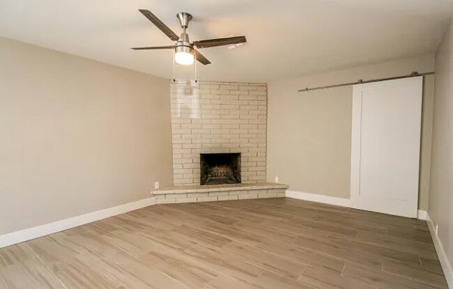 Foto del edificio - 8731 E Sandalwood Dr