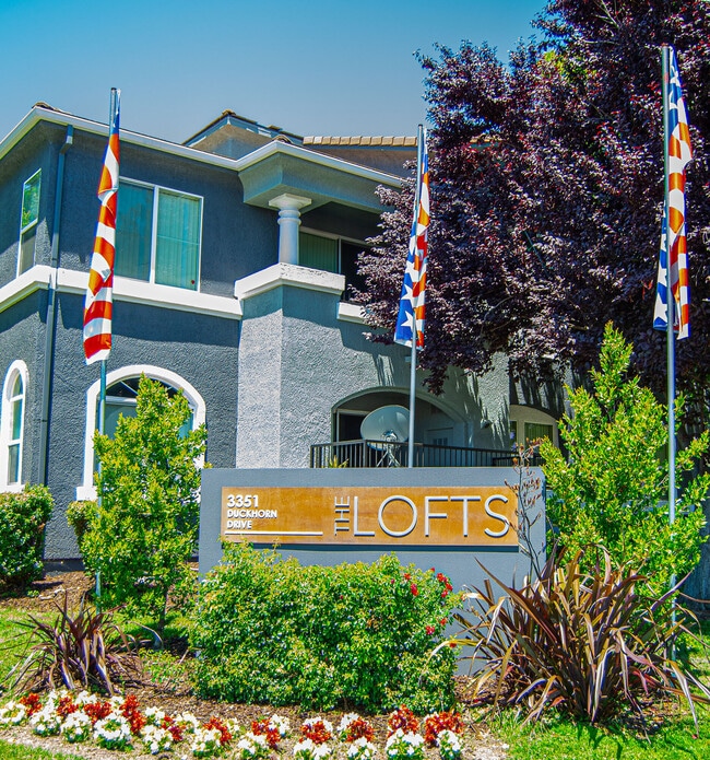 The Lofts Apartment Homes 3351 Duckhorn Dr Sacramento, CA