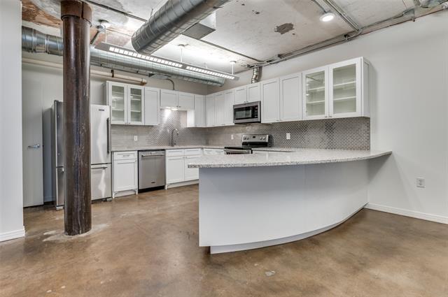 Building Photo - 4330 N Central Expy