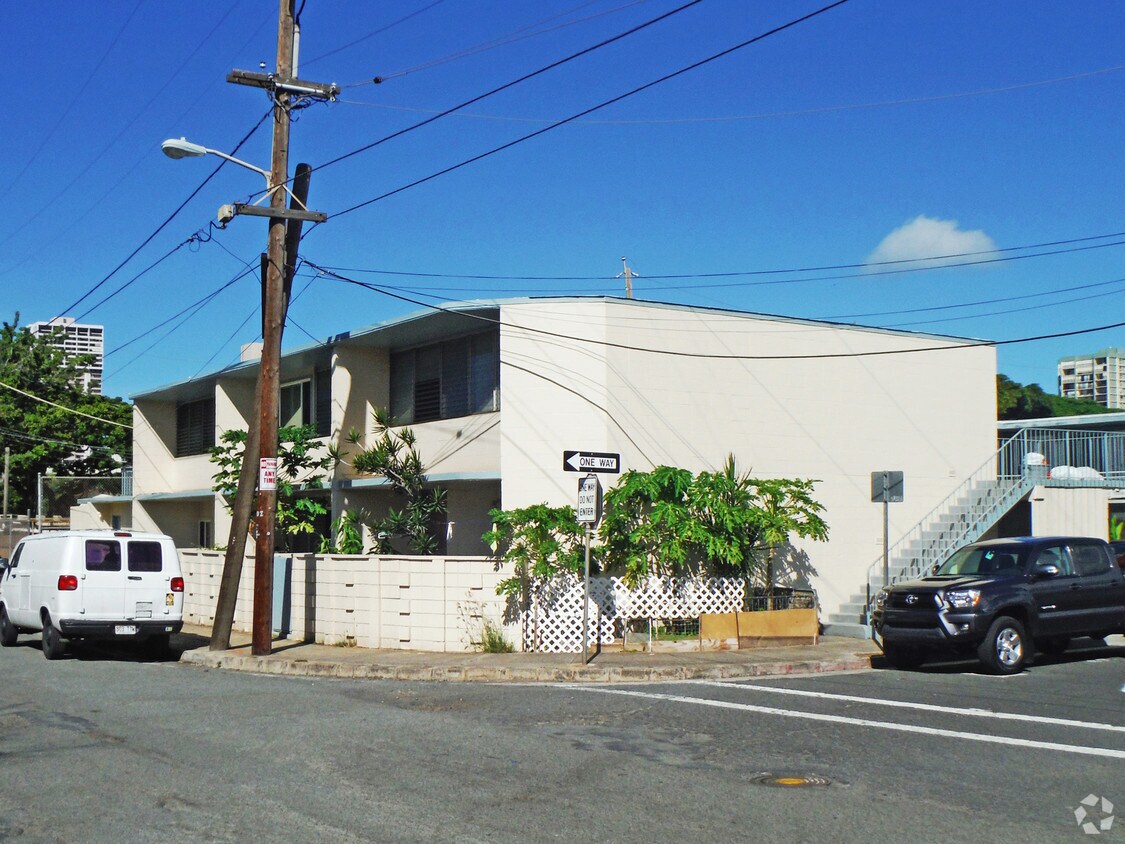 Building Photo - Princess Anne Apts