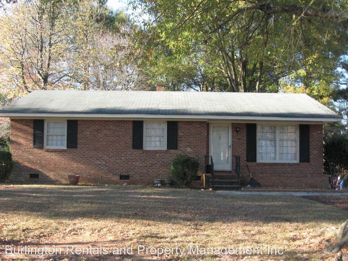 Primary Photo - 3 br, 1.5 bath House - 2239 Lacy Street