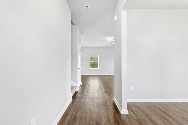 Building Photo - 207 Finley Dr