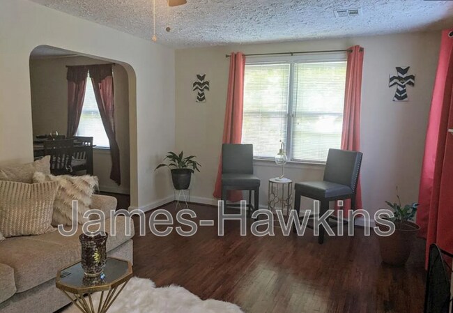 Foto del edificio - 22 W Cromwell St