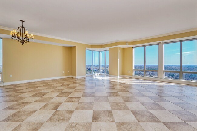 Foto del edificio - 4545 Commerce St