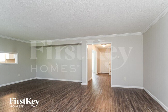 Foto del edificio - 12610 Pine Bough Ln