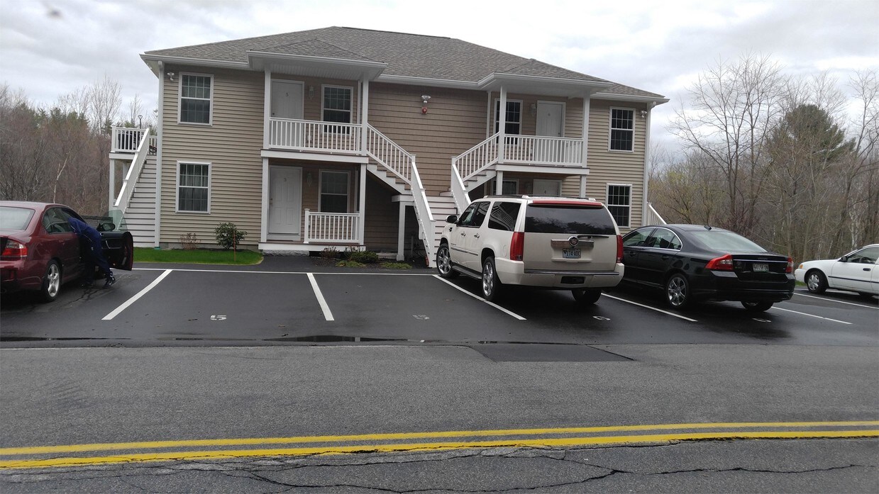Foto principal - 28 Old Pine Hill Rd