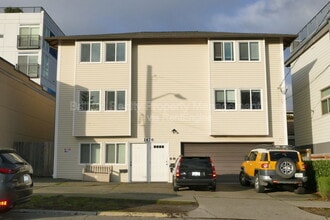 Building Photo - 1476 NW 70th St