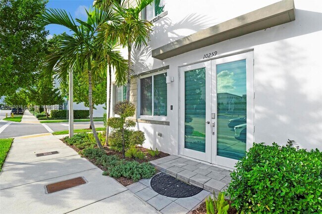 Building Photo - 10259 NW 66th St